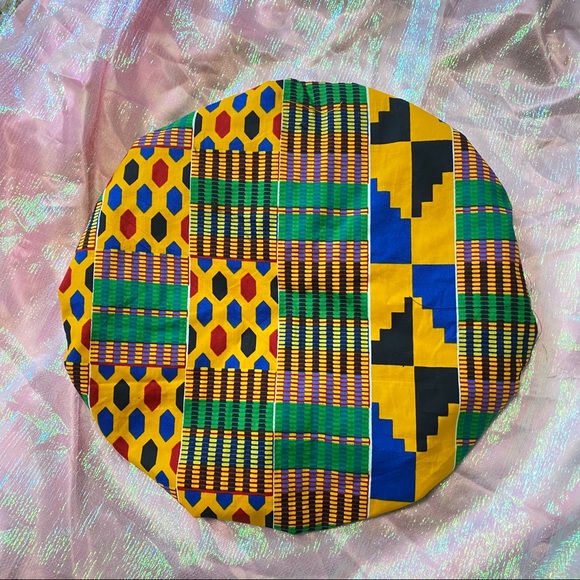 African Wax Print Bonnet - Picture 2 of 2